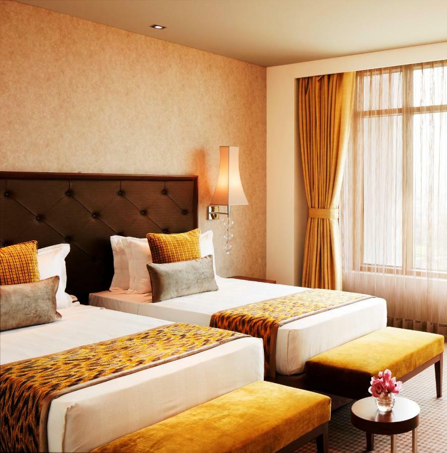 Hotel Taj Swarna, Amritsar Exteriér fotografie Deluxe Room